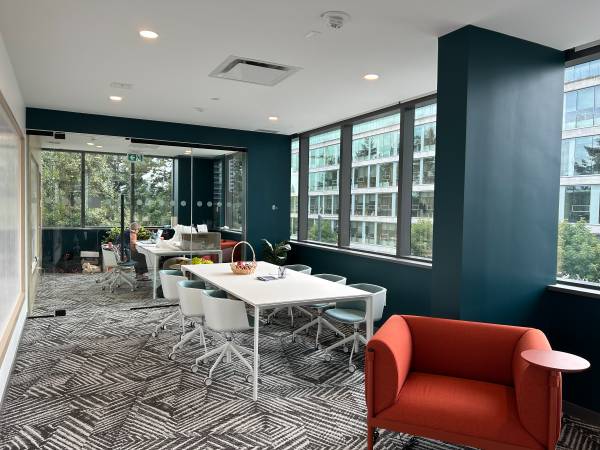 9da96a0f26d9c079304458f7ecac71f