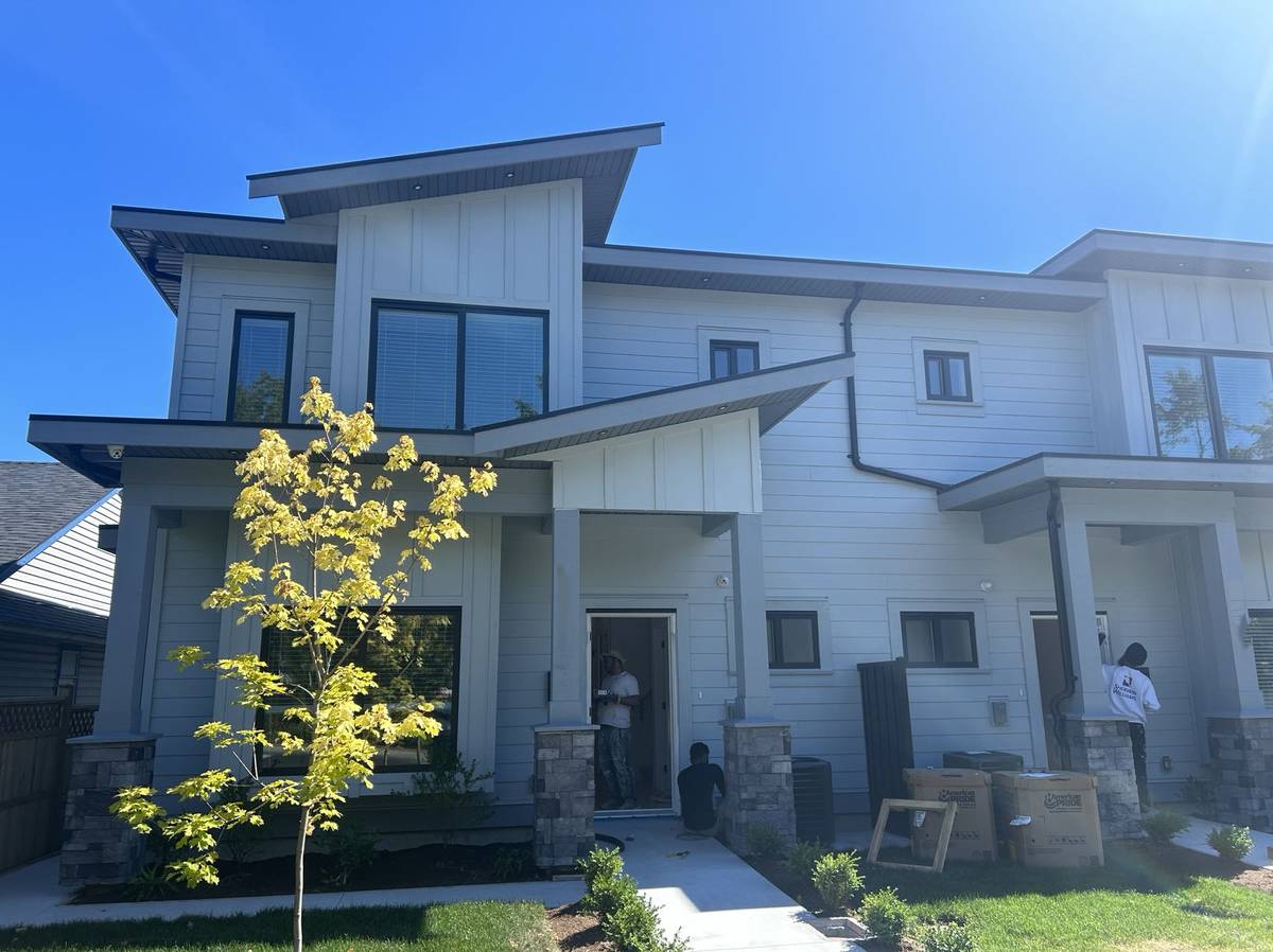 00I0I_lSWCq7YwEXE_0rw0kC_1200x900