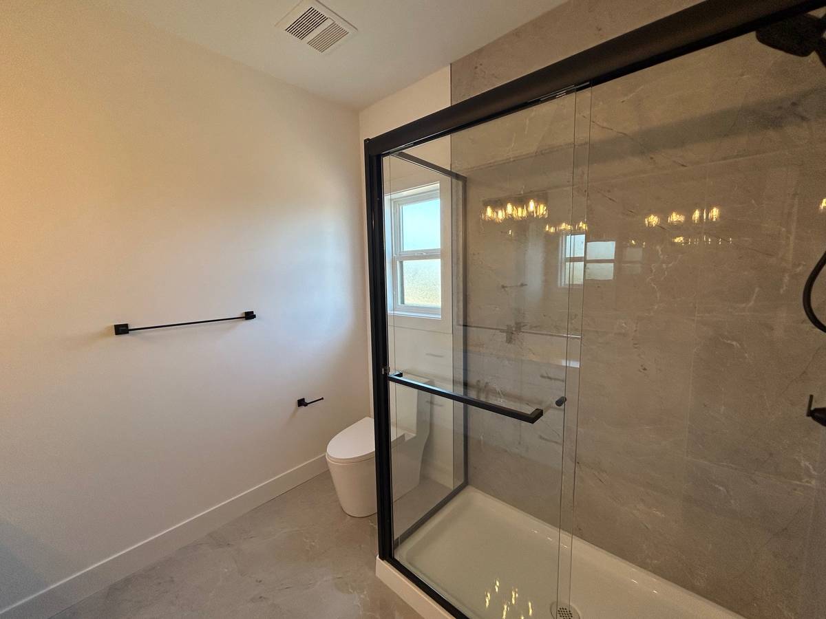 00T0T_j4vkWkH0Xnz_0ww0oo_1200x900