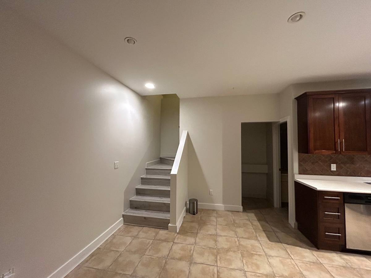 00h0h_8MWiPHQ6mPh_0ww0oo_1200x900