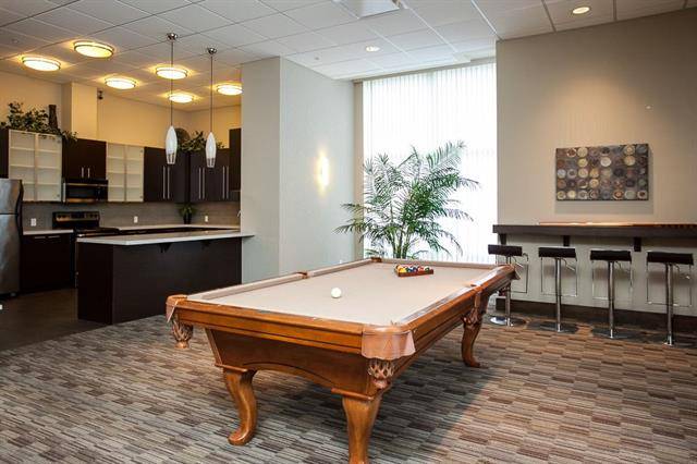 01111_8yVru1IBHFn_0ak06S_1200x900