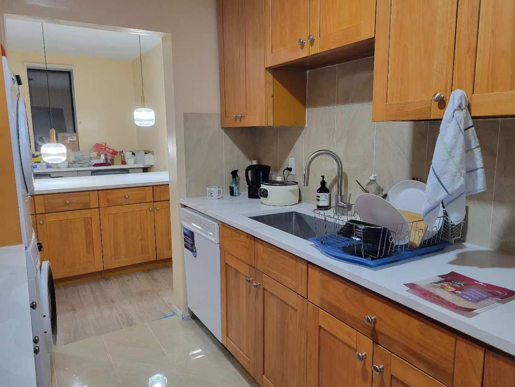 LOWER HOUSE COMMON AREA PHOTO 4